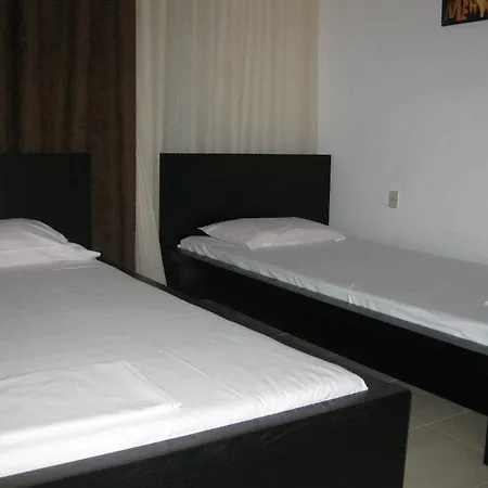 Philippos & Maria Apartments