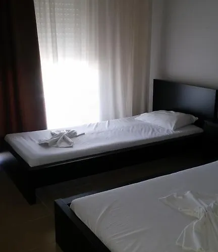 Philippos & Maria Apartman *